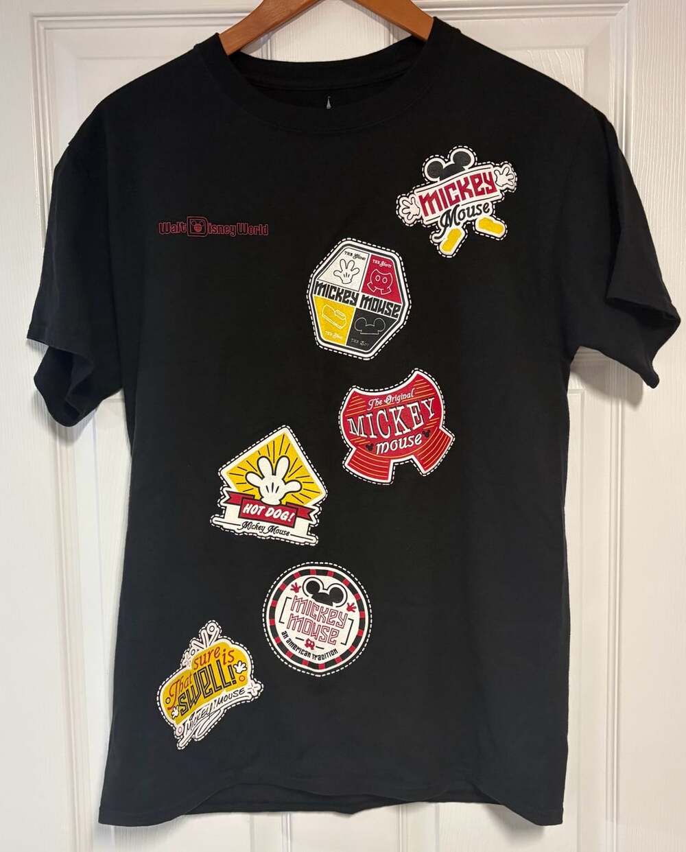 Walt Disney World Mickey Mouse Patches Black T-Shirt Medium